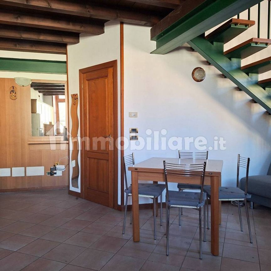 Bilocale piazza Garibaldi, Centro Storico, Desenzano del Garda - Photo 1
