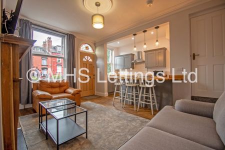 2 Bedroom Mid Terraced House for rent in Haddon Place - Photo 2