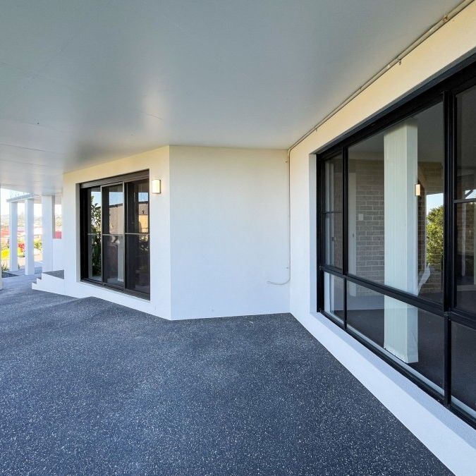 Sapphire Beach, 39A Warrawee Street - Photo 1