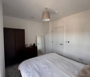 Room in a Shared Flat, Bruce House, SW4 - Photo 2