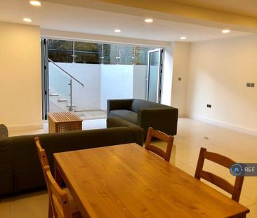 3 bedroom maisonette to rent - Photo 4