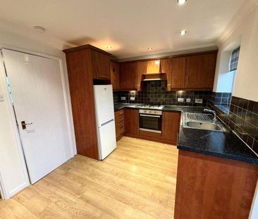 2 bedroom terraced house to rent - Photo 2