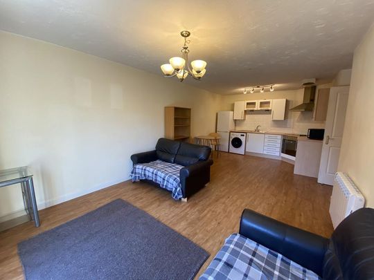 2 bedroom apartment to rent - Photo 1