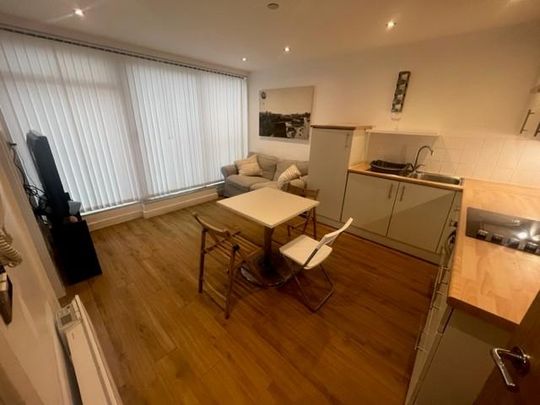 1 bedroom flat to rent - Photo 1
