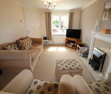 3 bedroom terraced house to rent - Photo 2