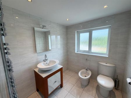 4 bedroom house to rent - Photo 2