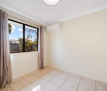 Four bedrooms + Location! - Photo 5