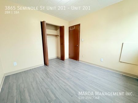 BRIGHT & SPACIOUS 2BEDROOM/1BATH UNIT ON SEMINOLE- INCLUSIVE - Photo 4