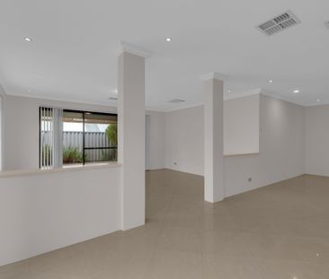 Spacious Four Bedroom Home in Rockingham - Photo 2