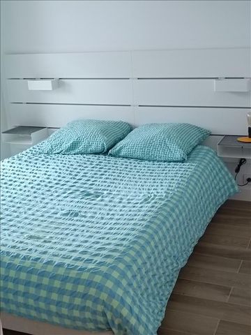 2 pièces - Meublé - 36 m² - 2ème étage - Colocation non autorisée - Photo 3