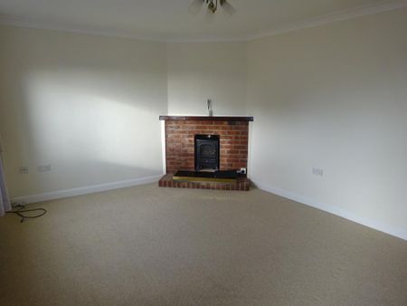 3 bedroom terraced house to rent - Photo 4