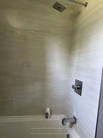 For Lease - 30 Collins Crescent Unit# Main, Aurora, Ontario - Photo 4