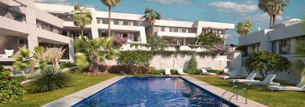 Alquiler de chalet adosado en Calle Siroco - Photo 1