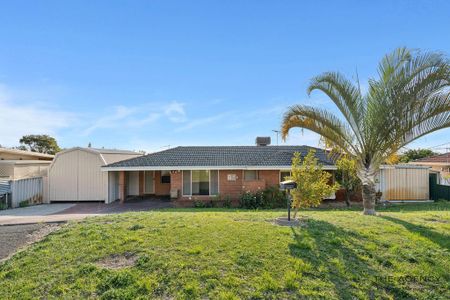 Spacious & Functional 3-Bedroom Home in Girrawheen - Photo 5