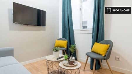 madrid, Community of Madrid 28028 - Photo 2