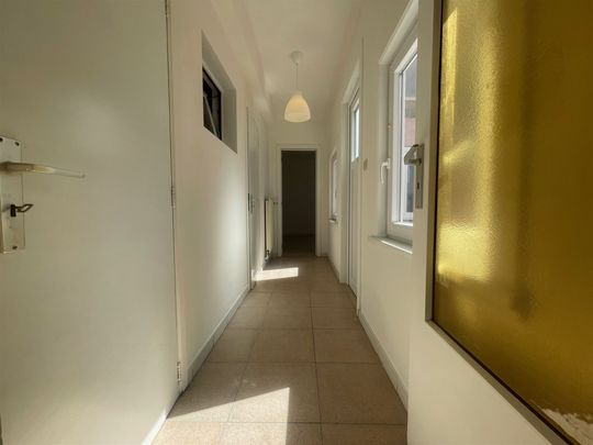 Très bel appartement plain-pied avec cour - Photo 1
