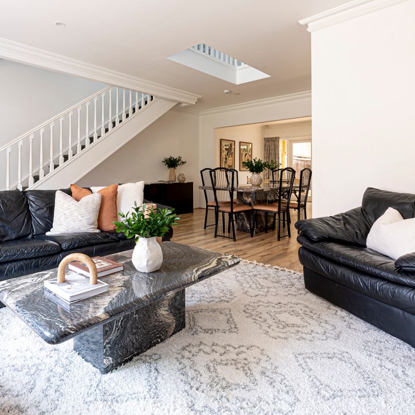 Cosmopolitan Townhouse in North Adelaide - Photo 1