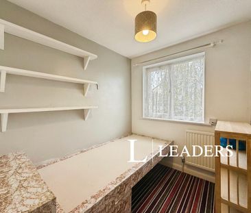 3 bedroom semi-detached house to rent - Photo 6