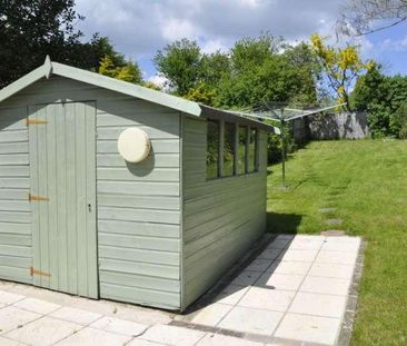 Deepdene, Potters, EN6 - Photo 1