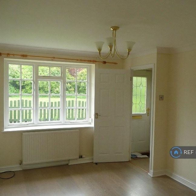 2 bedroom semi-detached house to rent - Photo 1