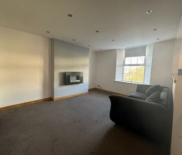 Flat 2, Torquay, TQ1 - Photo 2