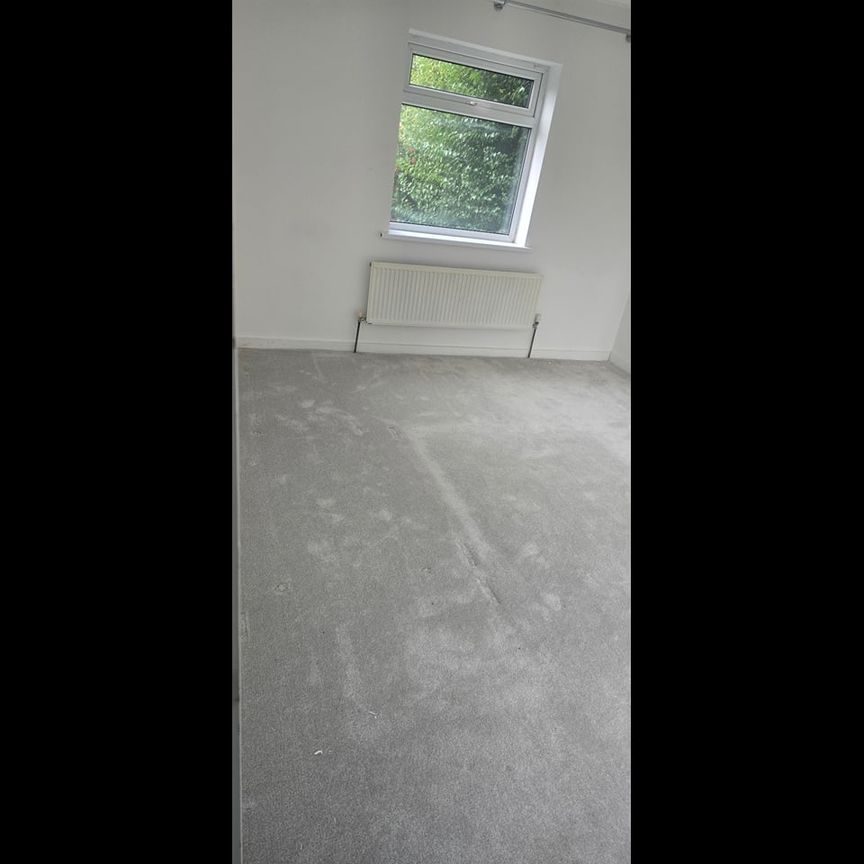 3 Bed Semi-Detached House, Easterly Road, LS8 - Photo 1