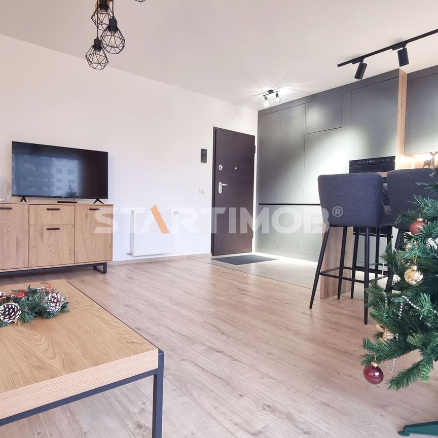 Apartament mobilat Top City Coresi - Fotografie 1