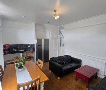 2 bedroom house share to rent - Photo 1