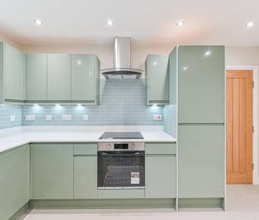 2 bedroom flat to rent - Photo 6