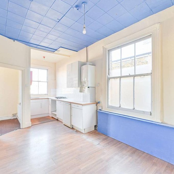 2 bedroom flat to rent - Photo 1