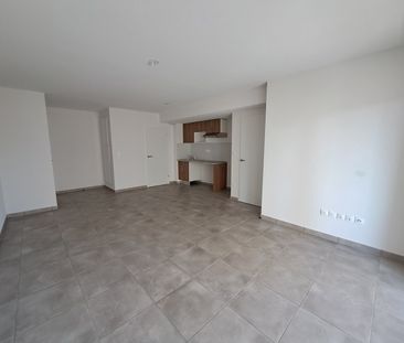 Location Appartement 3 pièces 62m² PERPIGNAN 66000 - Photo 4