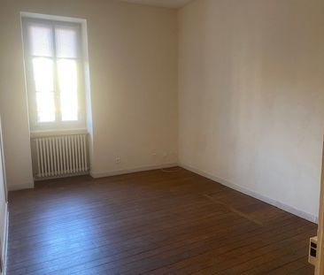Location Appartement 4 pièces 79m² BOURG EN BRESSE 01000 - Photo 6