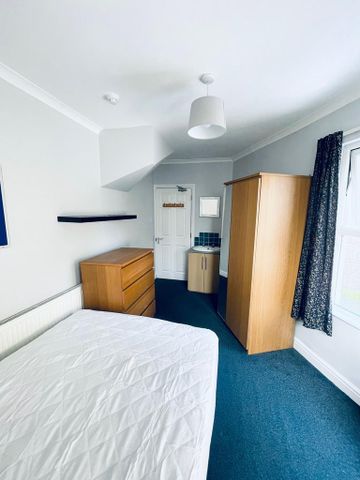 6 bedroom house to rent - Photo 4