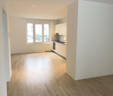 Modern 2.5 room apartment with balcony in a good location in St. Ga... - Photo 5