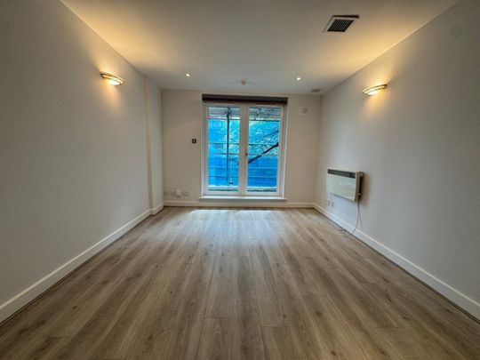 Platinum House Lyon Road, Harrow, Middlesex, HA1 2EX - Photo 1