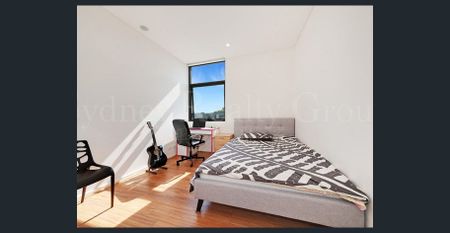 3 Bedrooms with park view for RENT at Platinum! - Photo 2