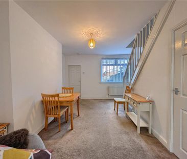 2 bedroom terraced house to rent - Photo 3