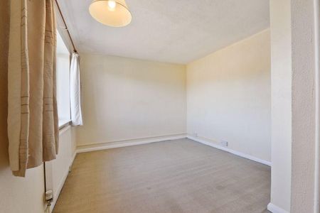 4 bedroom terraced house to rent - Photo 5