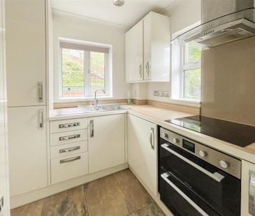 3 bedroom end of terrace house to rent - Photo 6