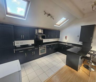 4 bedroom apartment to rent - Photo 5