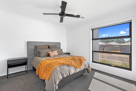 A Standout Home Delivering Modern Living & Everyday Ease - Photo 5