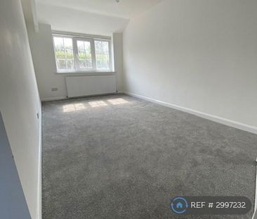4 bedroom detached house to rent - Photo 4