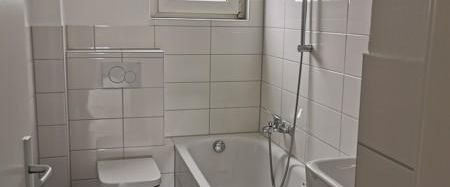 Bezugsfertige 2-Zimmer-Wohnung mit Balkon - Photo 1