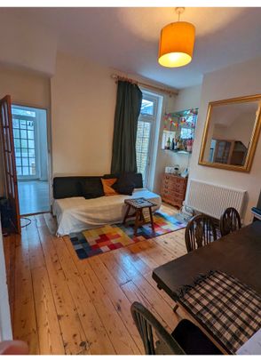 3 Bed Terraced House, Lainson Street, SW18 - Photo 1