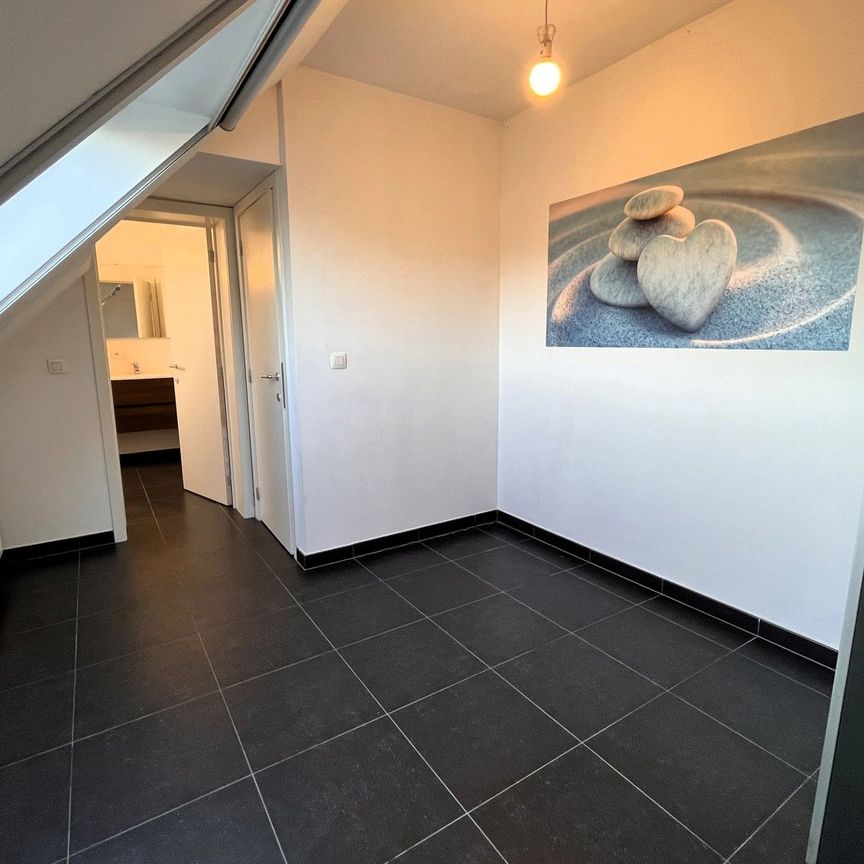 Gemeubileerd en Energiezuinig 1-Slaapkamer Appartement - Photo 1