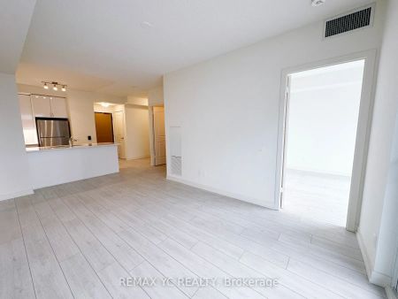 4955 Yonge Street #2611 - Photo 4