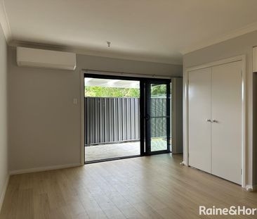 2 Bedroom Granny Flat Available Now - Photo 1