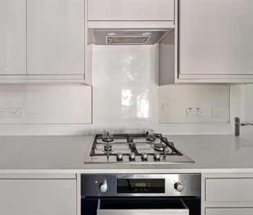 Newport Road , E10 6PJ - Photo 2