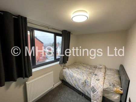 3 Manor Avenue, Leeds, LS6 1BY - Photo 5