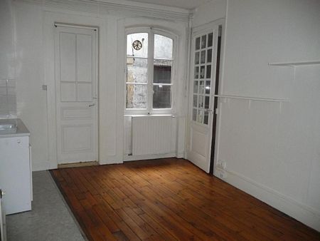 APPARTEMENT T1 A LOUER - Photo 2